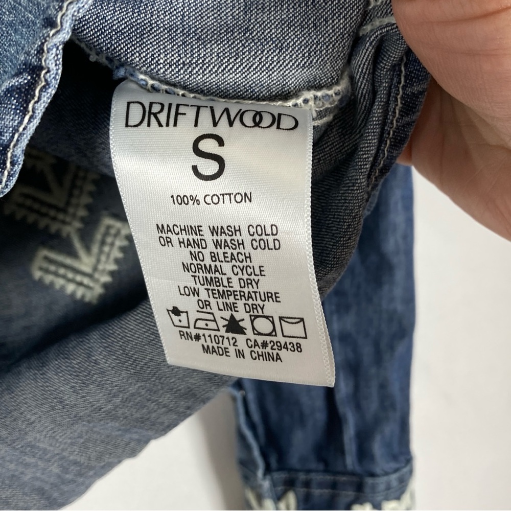 Driftwood Lana Shirt Floral Embroidered Chambray Boho Size S Blue Cotton - Picture 13 of 15